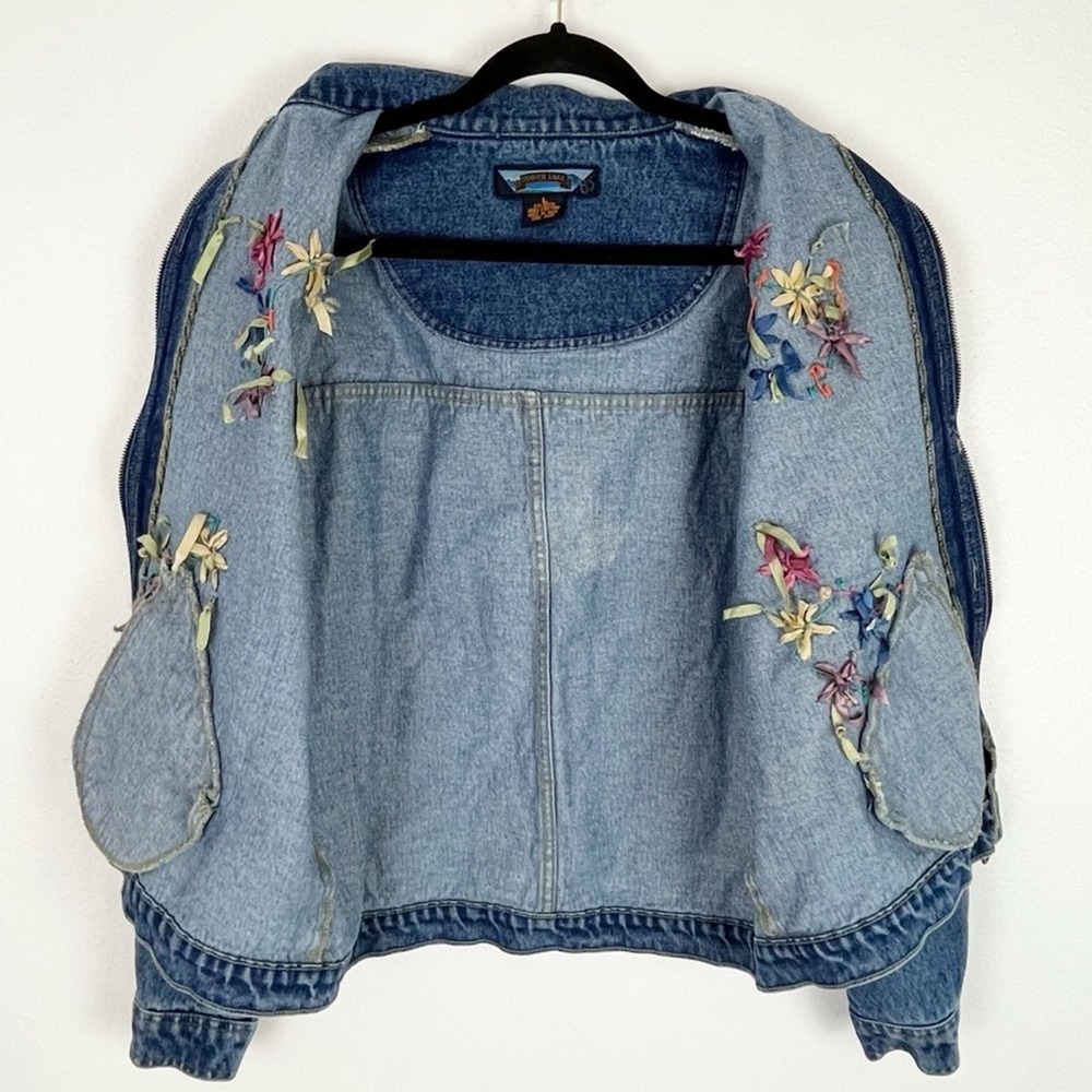 Vintage Womens Floral Embroidered Denim Jean Jacket LG Cottagecore Shabby Chic - Picture 10 of 12